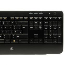Logitech MK320 Wireless Keyboard and Mouse 