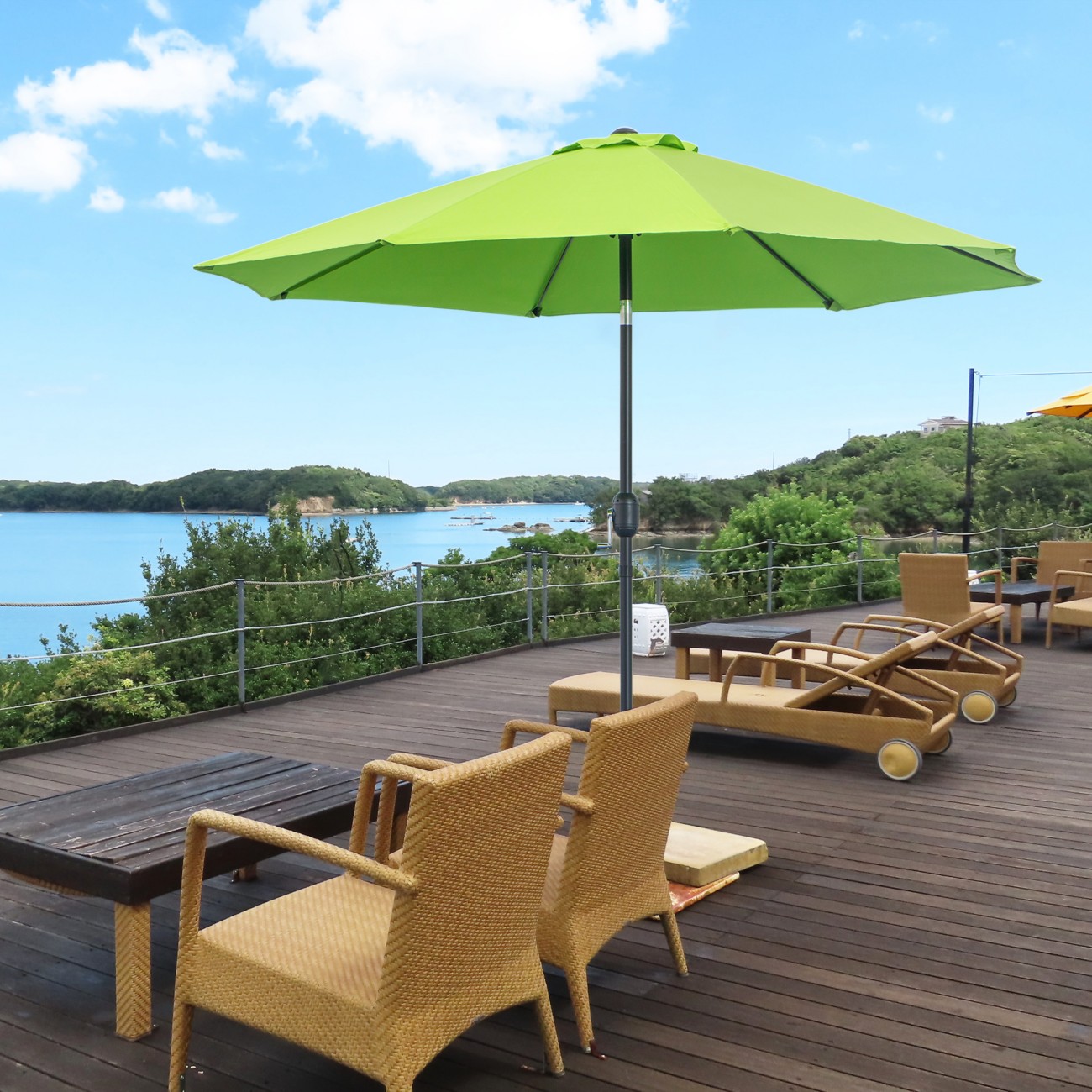 Outsunny Patio Umbrella Aluminium, Glass Fibre, Polyester Fabric Green