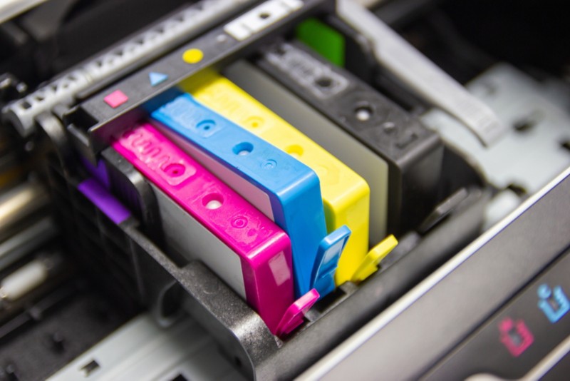 Bild von Druckerpatronen in CMYK-Farben