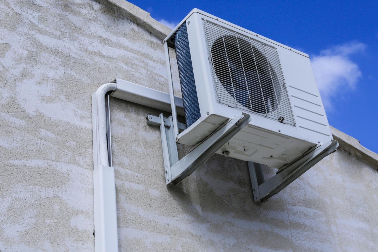 Klimaanlage an Hauswand